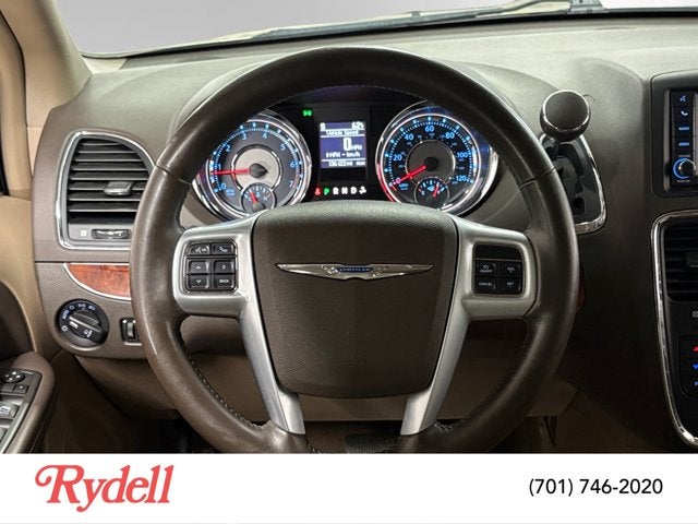 2013 Chrysler Town & Country Touring-L