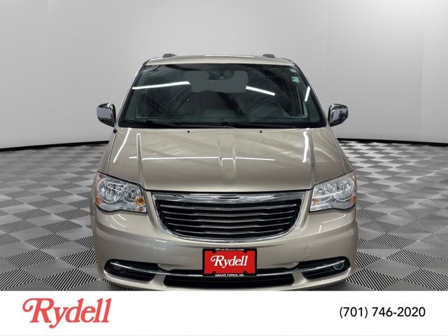 2013 Chrysler Town & Country Touring-L