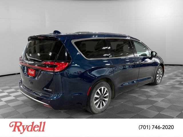 2021 Chrysler Pacifica Hybrid Touring L