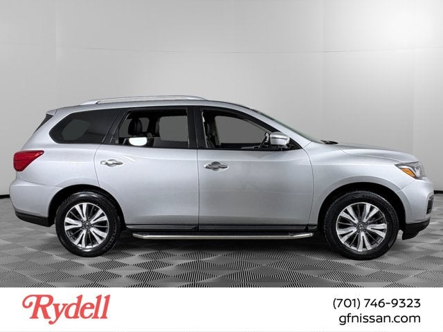 2019 Nissan Pathfinder SL