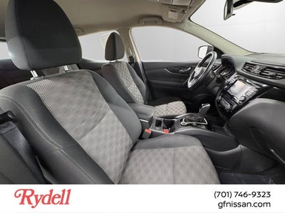 2022 Nissan Rogue Sport SV