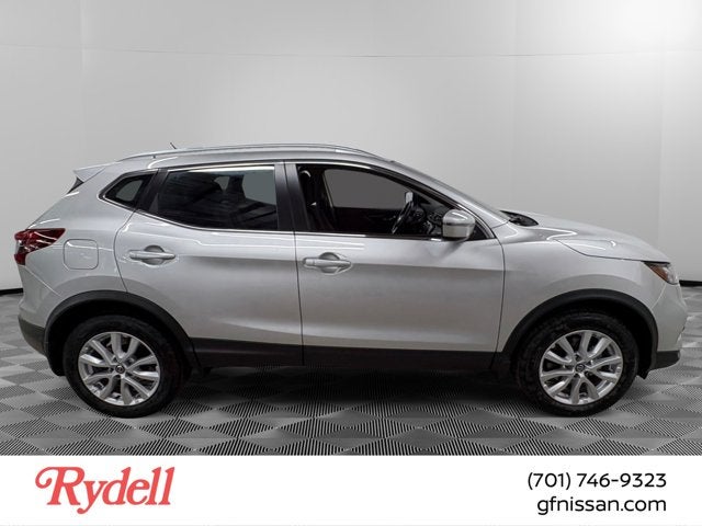 2022 Nissan Rogue Sport SV