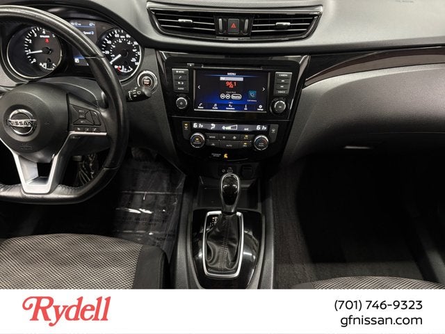 2021 Nissan Rogue Sport SV