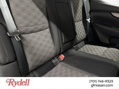 2021 Nissan Rogue Sport SV