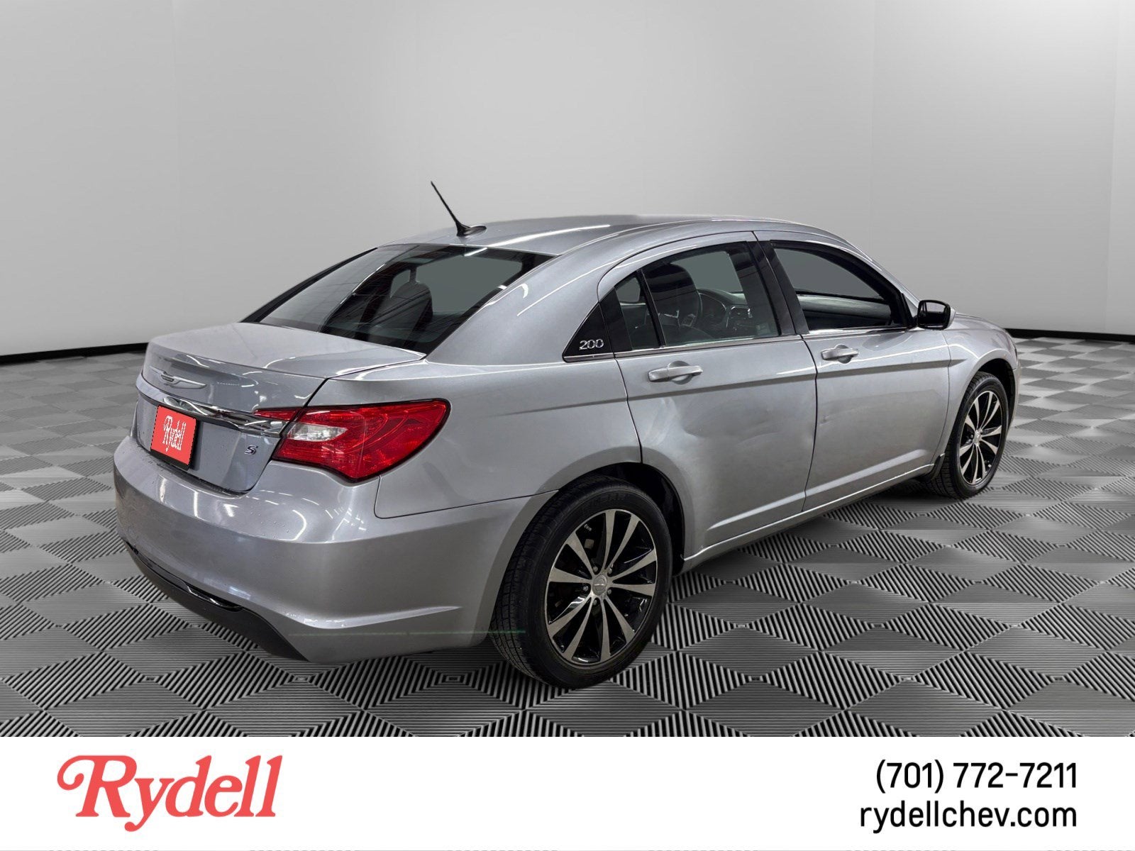 2013 Chrysler 200 Touring