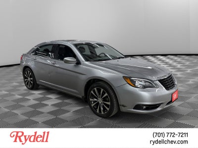 2013 Chrysler 200 Touring