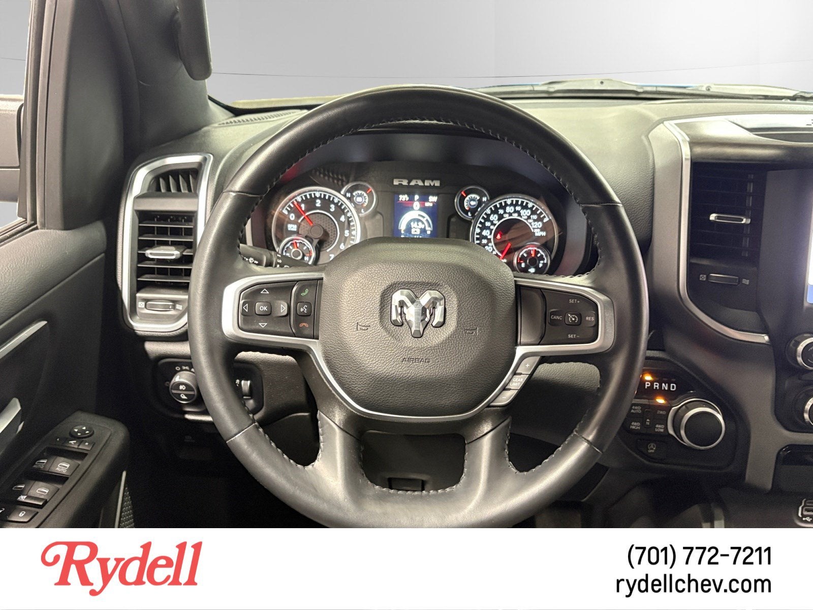 2024 RAM 1500 Big Horn Crew Cab 4x4 5'7" Box
