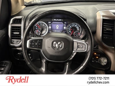 2020 RAM 1500 Laramie Crew Cab 4x4 5'7" Box