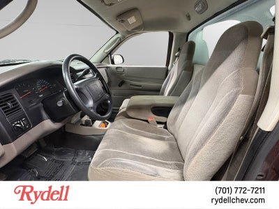 2004 Dodge Dakota Base