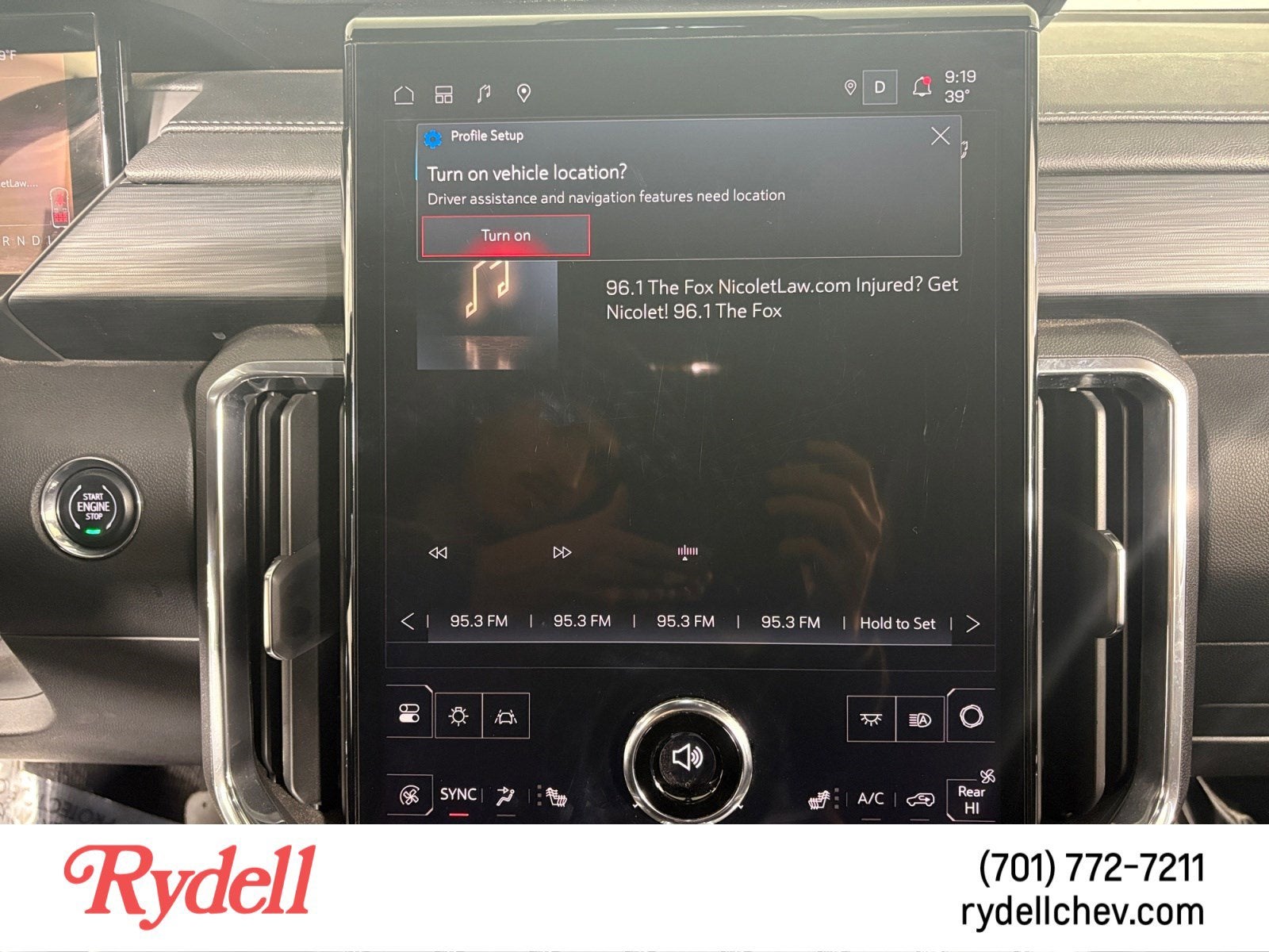 2025 GMC Acadia Elevation