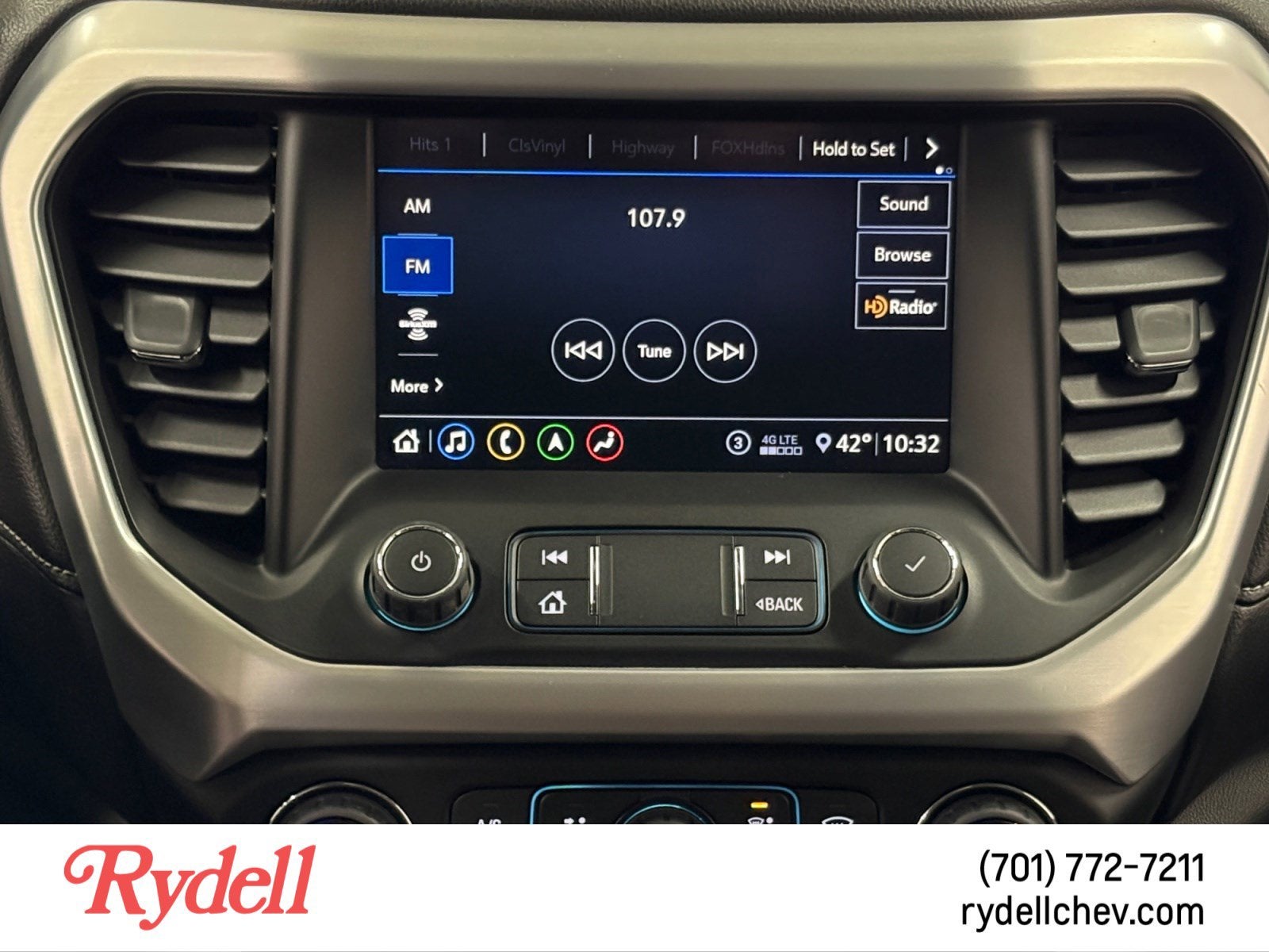 2020 GMC Acadia SLT