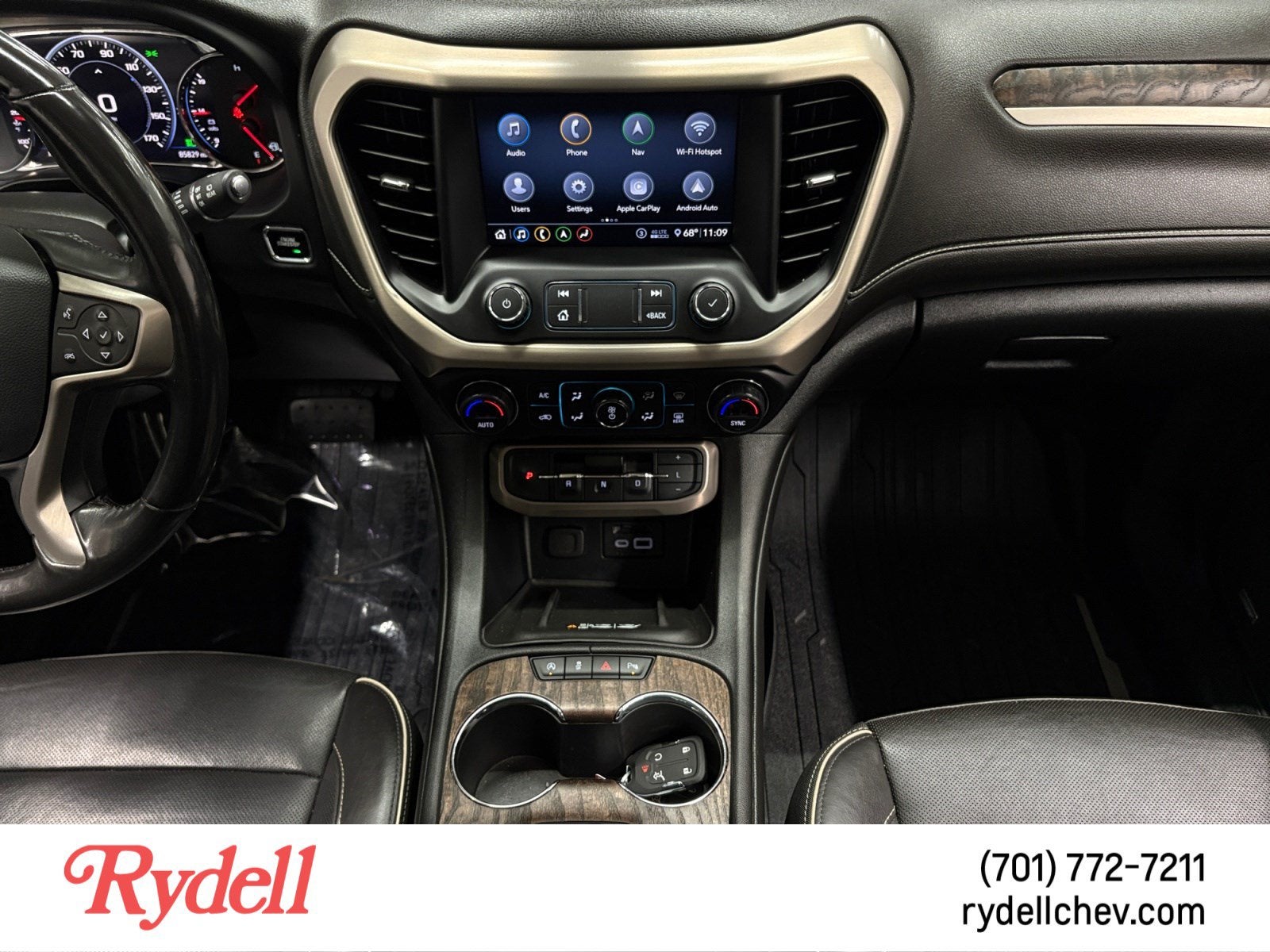 2020 GMC Acadia Denali