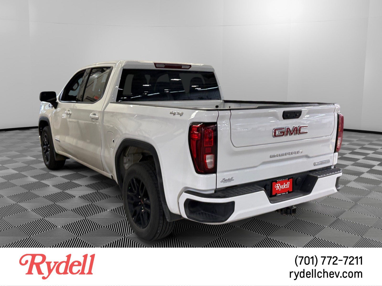 2025 GMC Sierra 1500 Elevation
