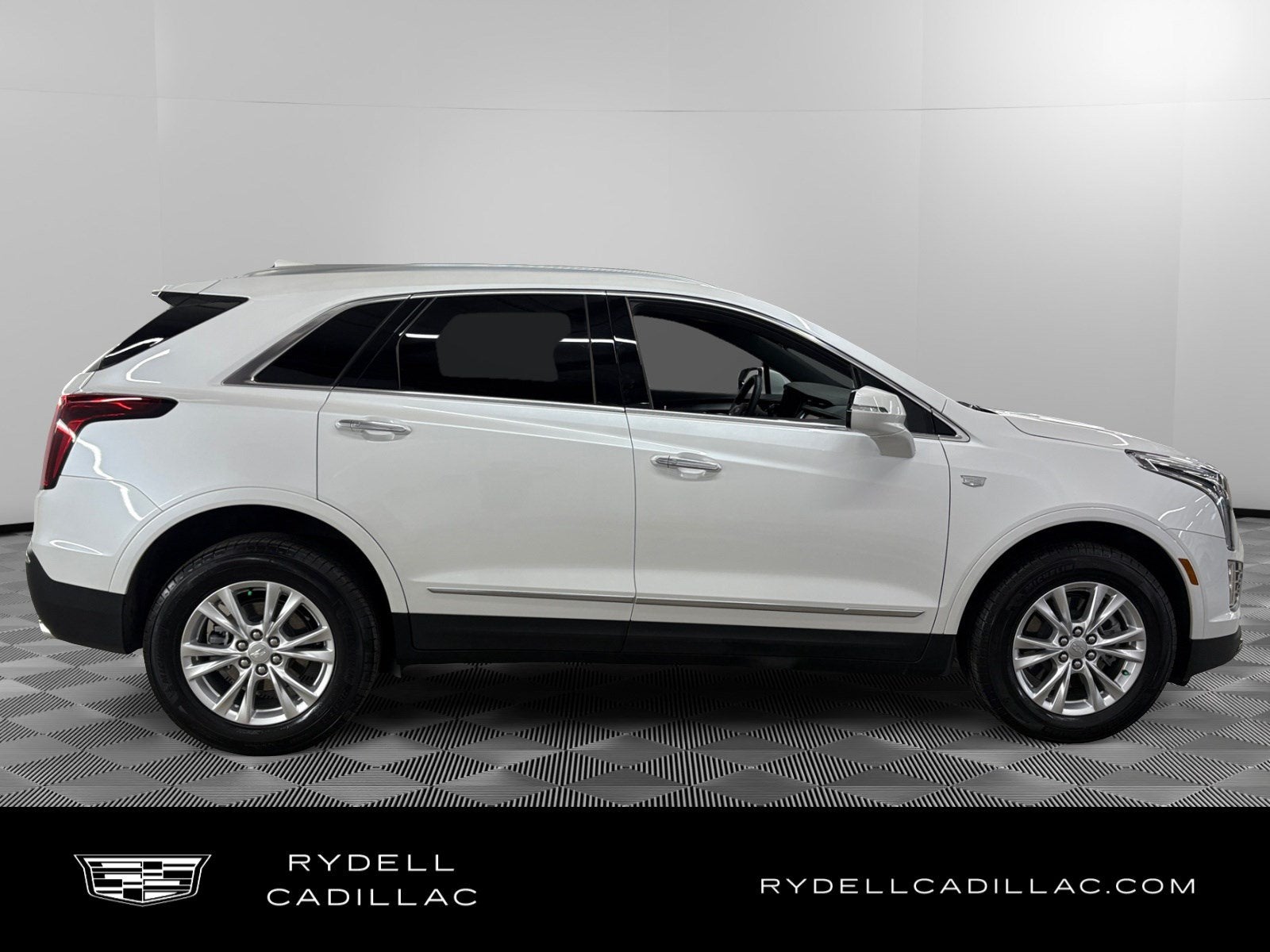2026 Cadillac XT5 Luxury