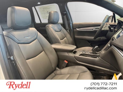 2025 Cadillac XT6 Luxury
