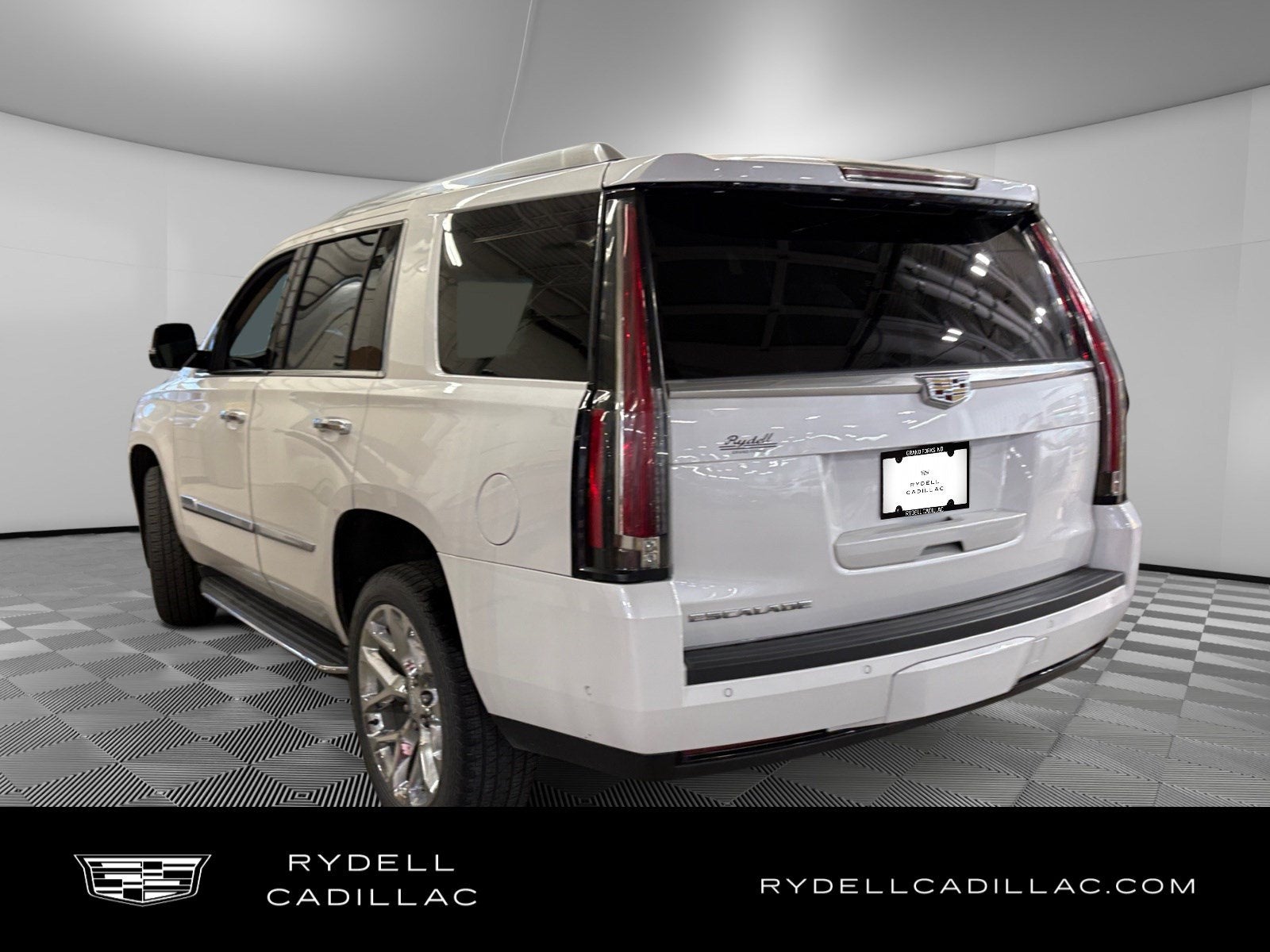 2018 Cadillac Escalade Luxury