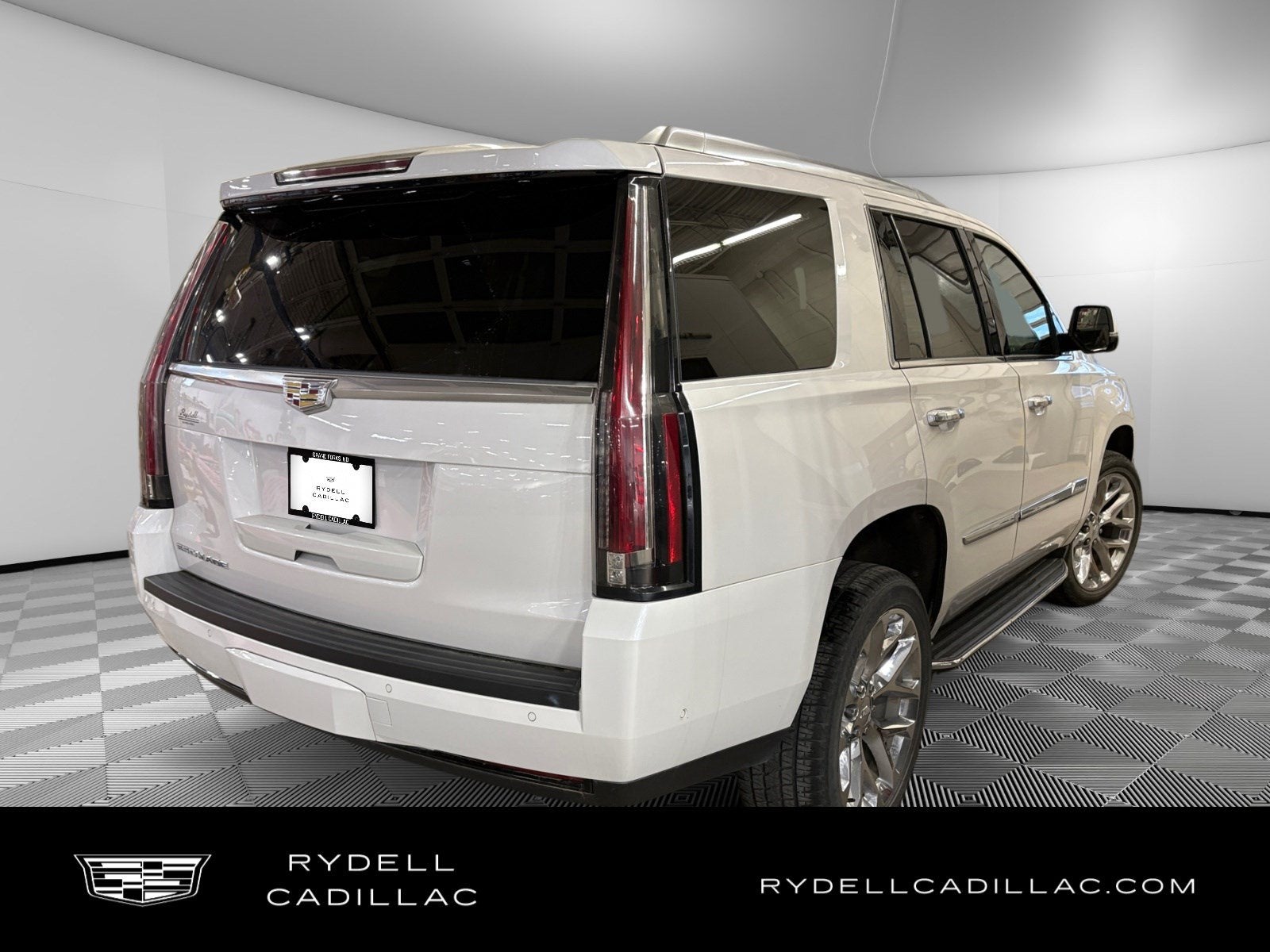2018 Cadillac Escalade Luxury