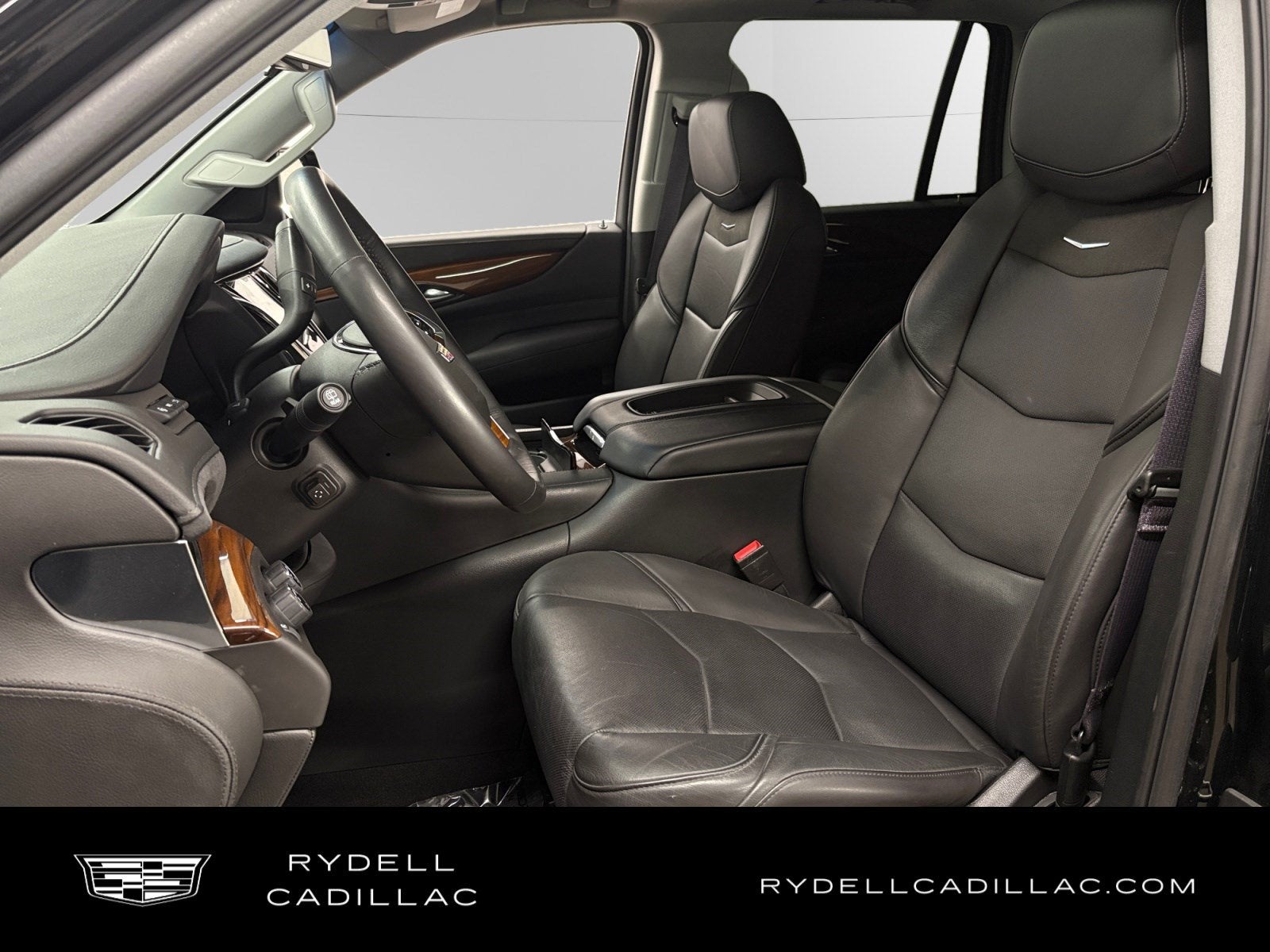 2017 Cadillac Escalade Luxury