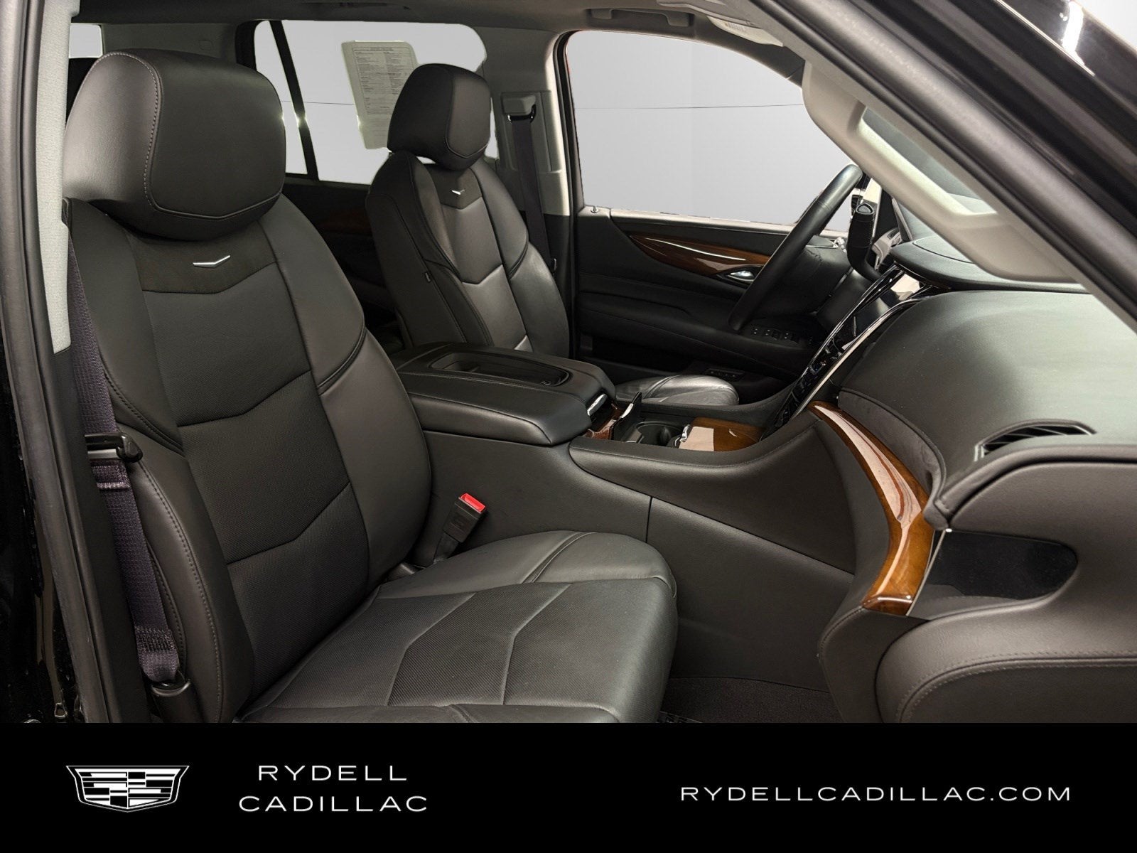 2017 Cadillac Escalade Luxury