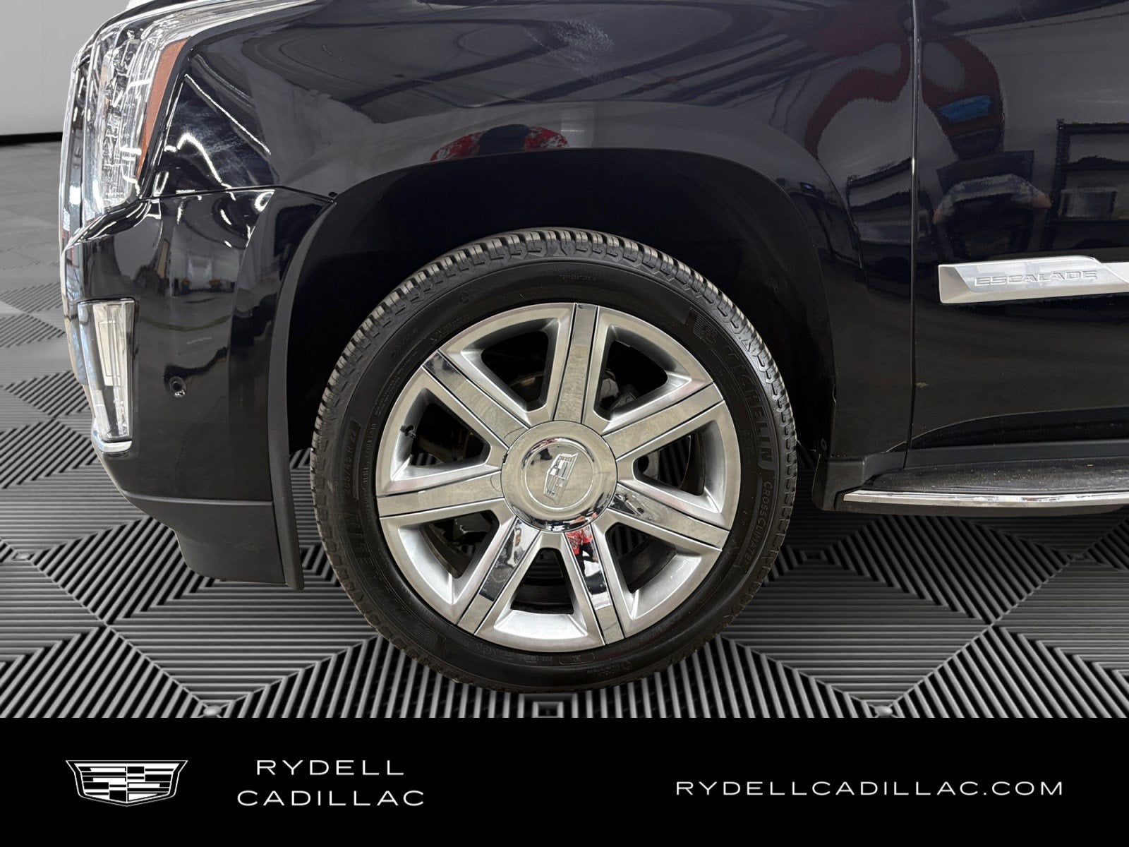 2017 Cadillac Escalade Luxury
