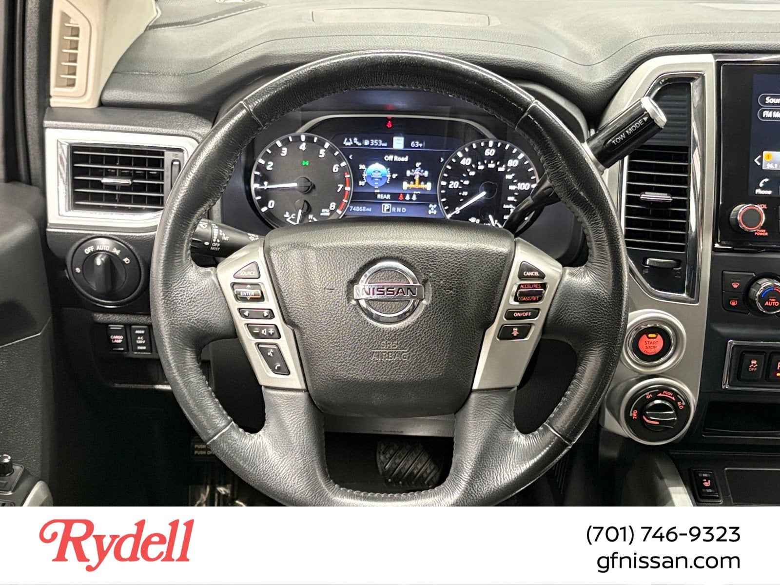 2021 Nissan TITAN Crew Cab SV 4x4
