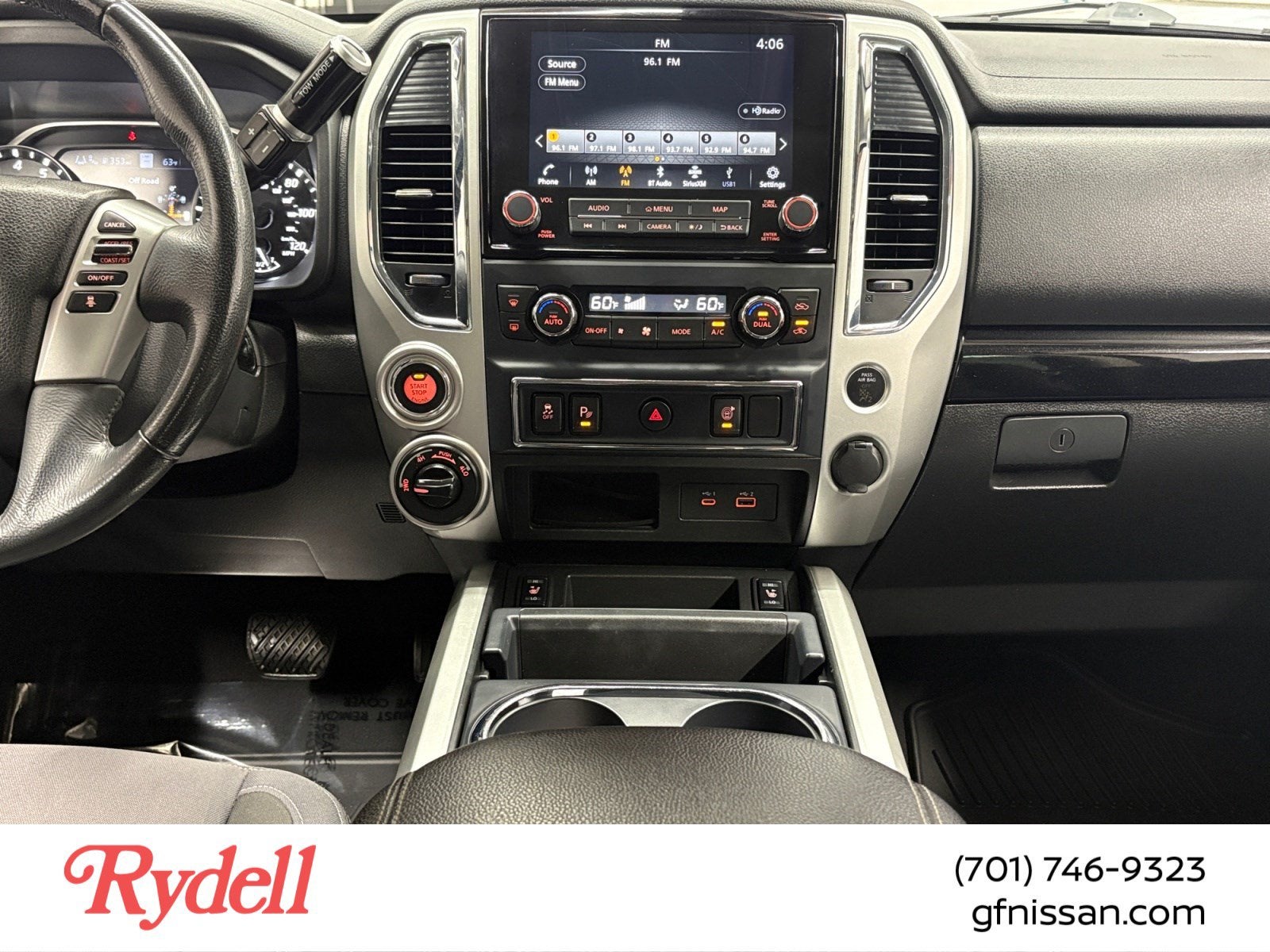 2021 Nissan TITAN Crew Cab SV 4x4