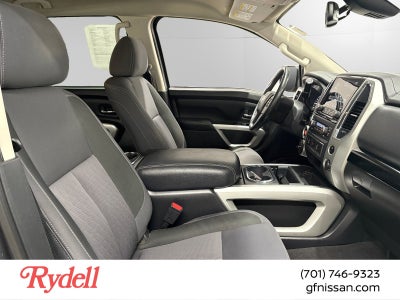 2021 Nissan TITAN Crew Cab SV 4x4
