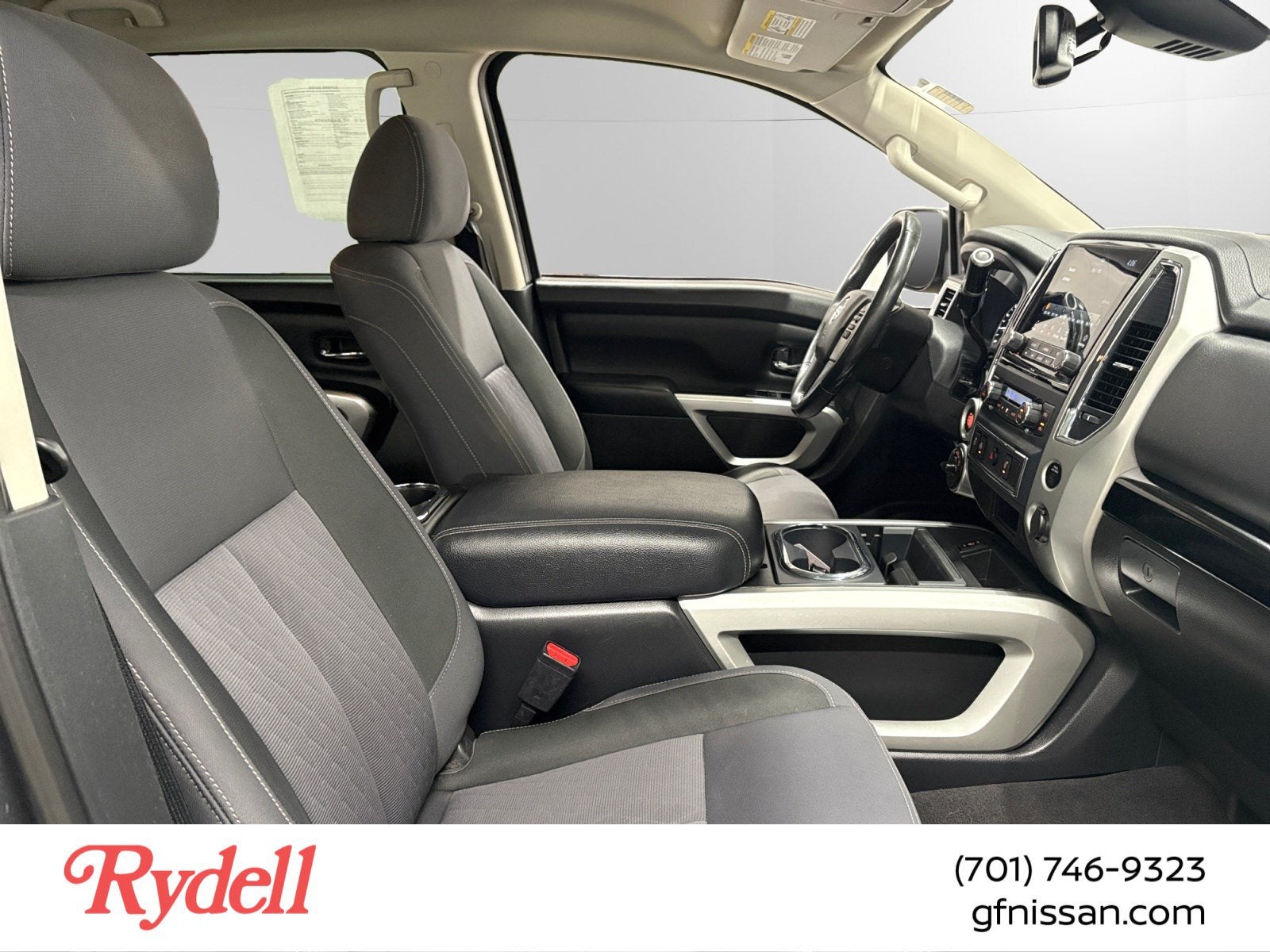 2021 Nissan TITAN Crew Cab SV 4x4