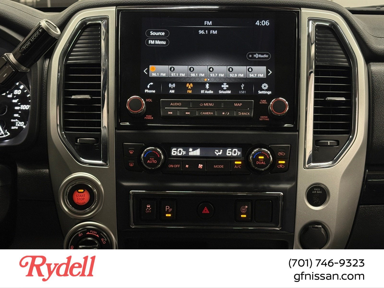 2021 Nissan TITAN Crew Cab SV 4x4