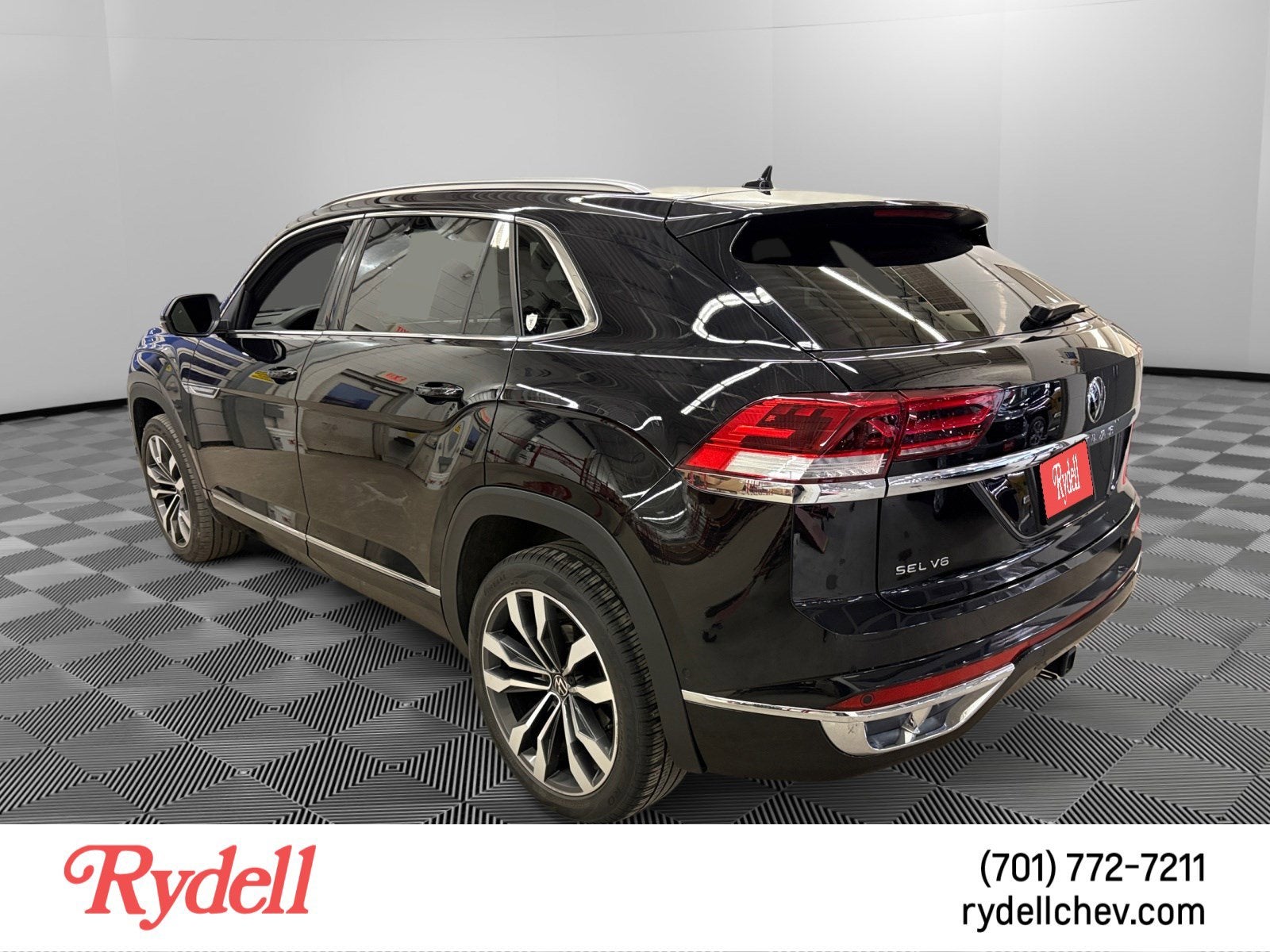 2023 Volkswagen Atlas Cross Sport 3.6L V6 SEL Premium R-Line