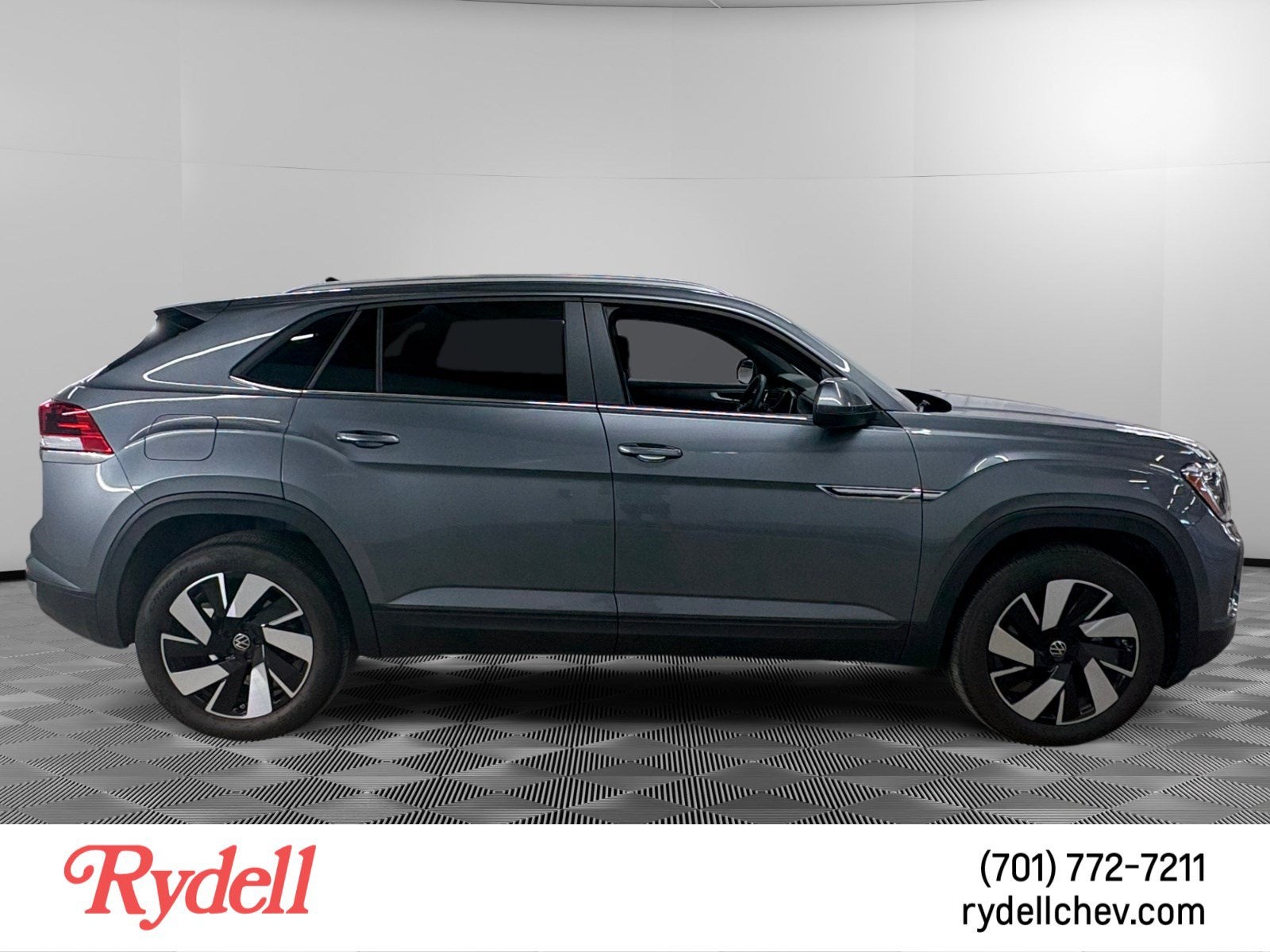 2024 Volkswagen Atlas Cross Sport 2.0T SE w/Technology