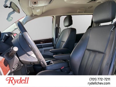 2010 Chrysler Town & Country Touring Plus