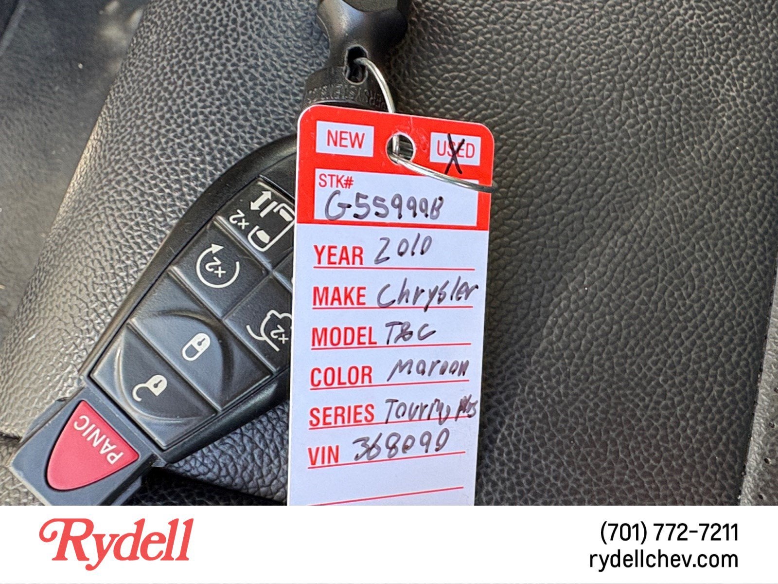2010 Chrysler Town & Country Touring Plus