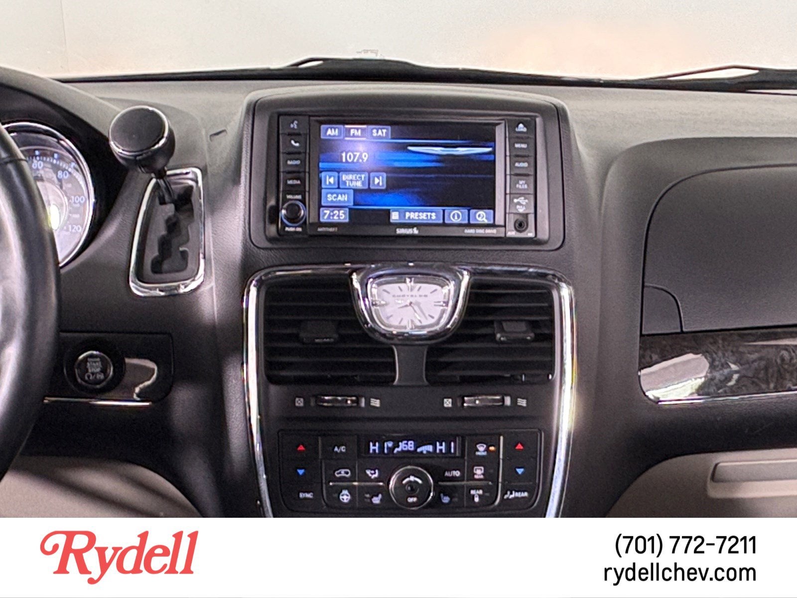 2015 Chrysler Town & Country Touring