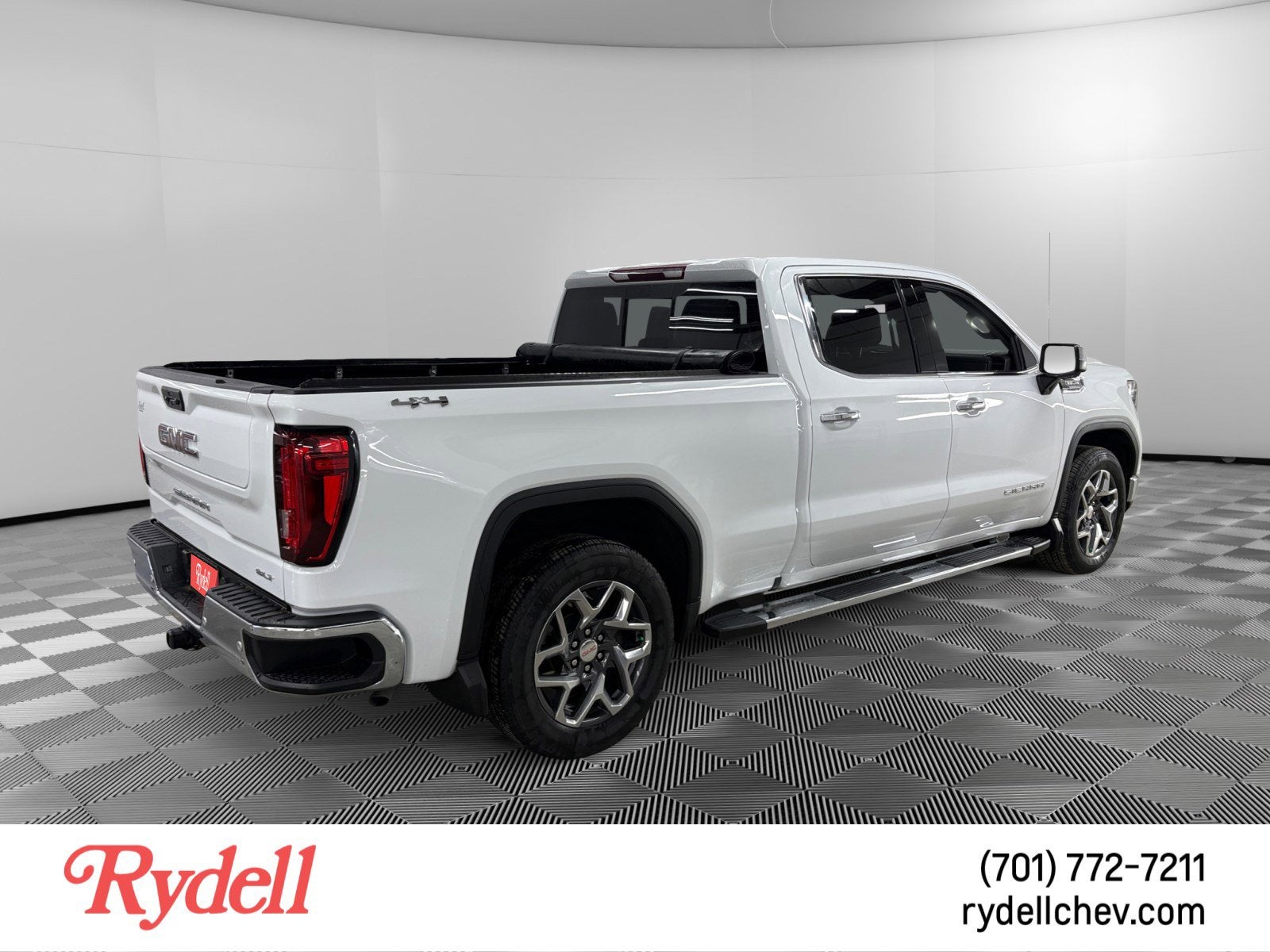 2023 GMC Sierra 1500 SLT