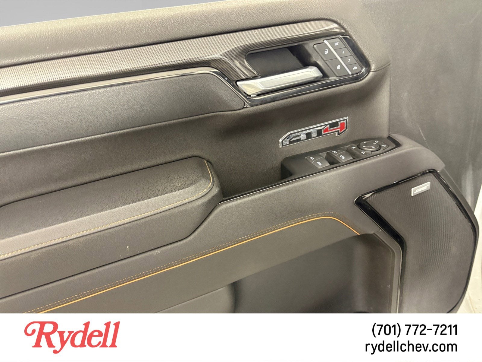 2025 GMC Sierra 1500 AT4