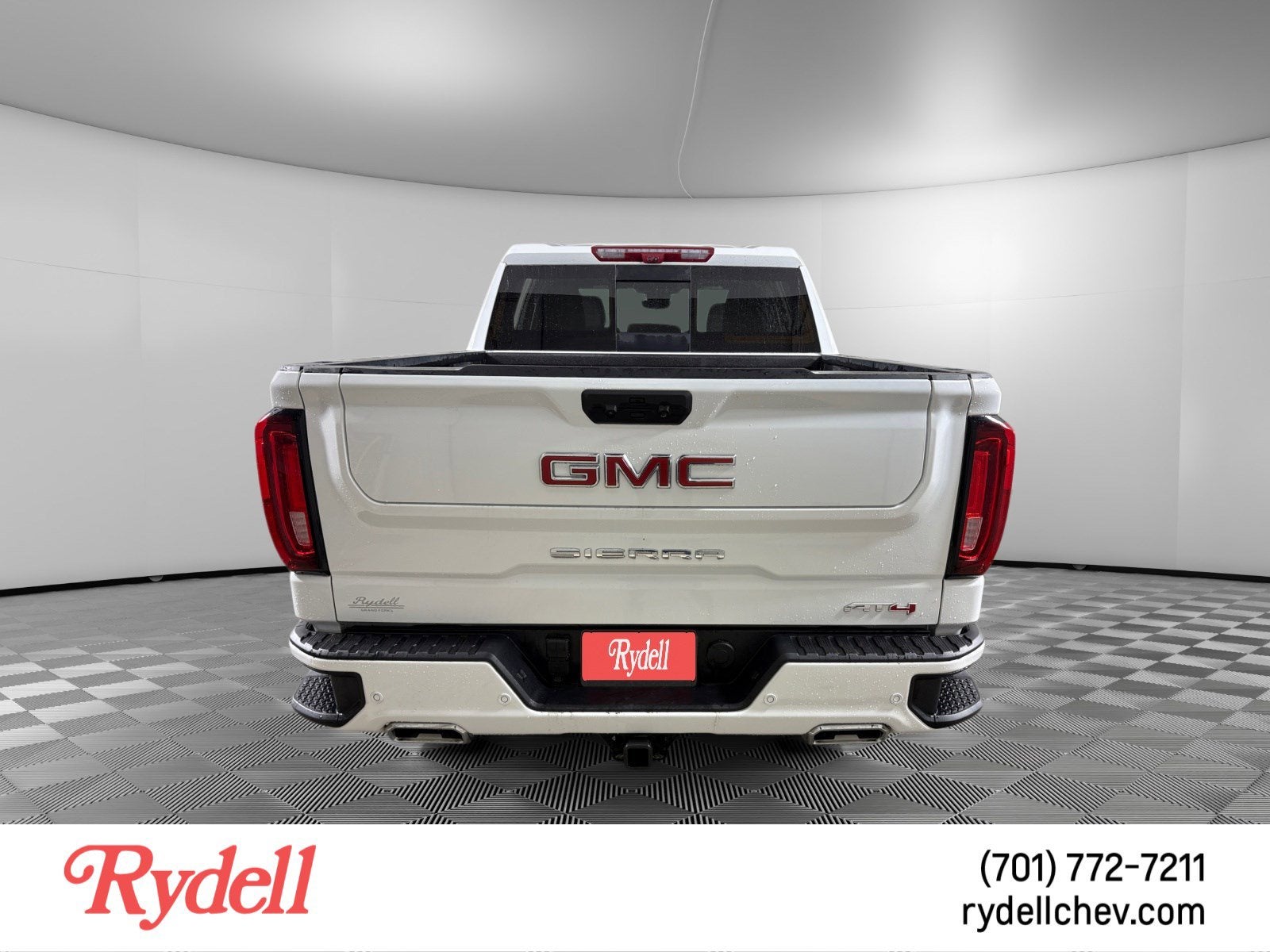 2025 GMC Sierra 1500 AT4