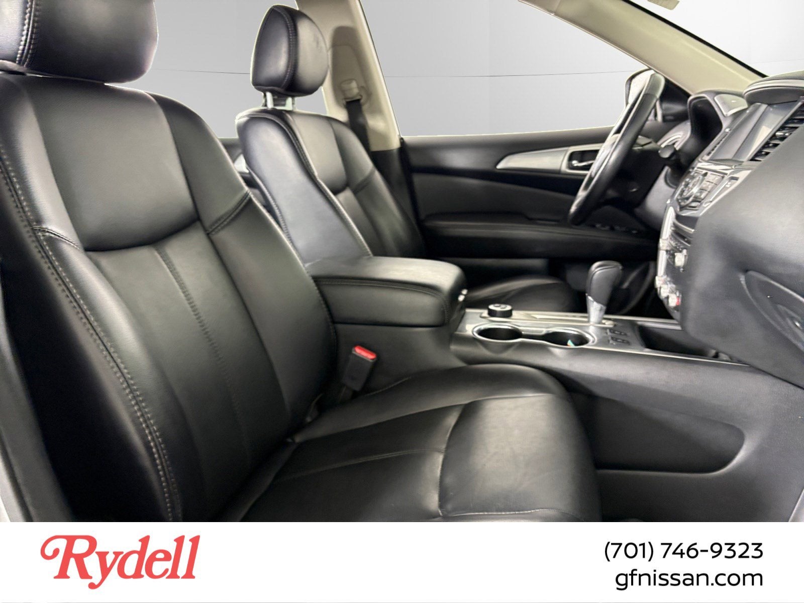 2019 Nissan Pathfinder SL