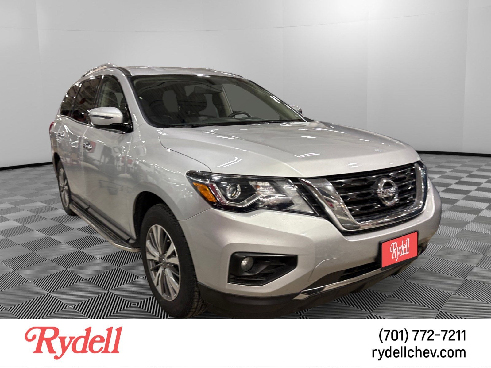2019 Nissan Pathfinder SL