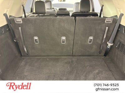 2023 Nissan Pathfinder SL 4WD