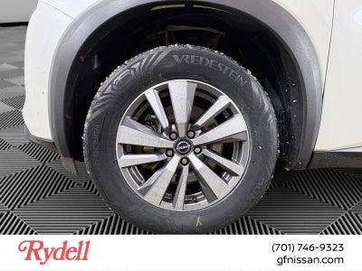 2023 Nissan Pathfinder SL 4WD