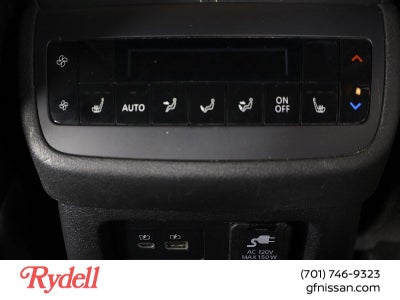 2023 Nissan Pathfinder Platinum