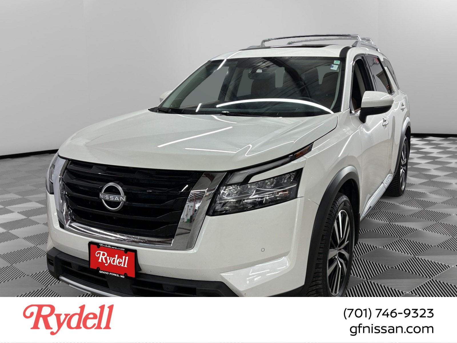 2024 Nissan Pathfinder Platinum 4WD