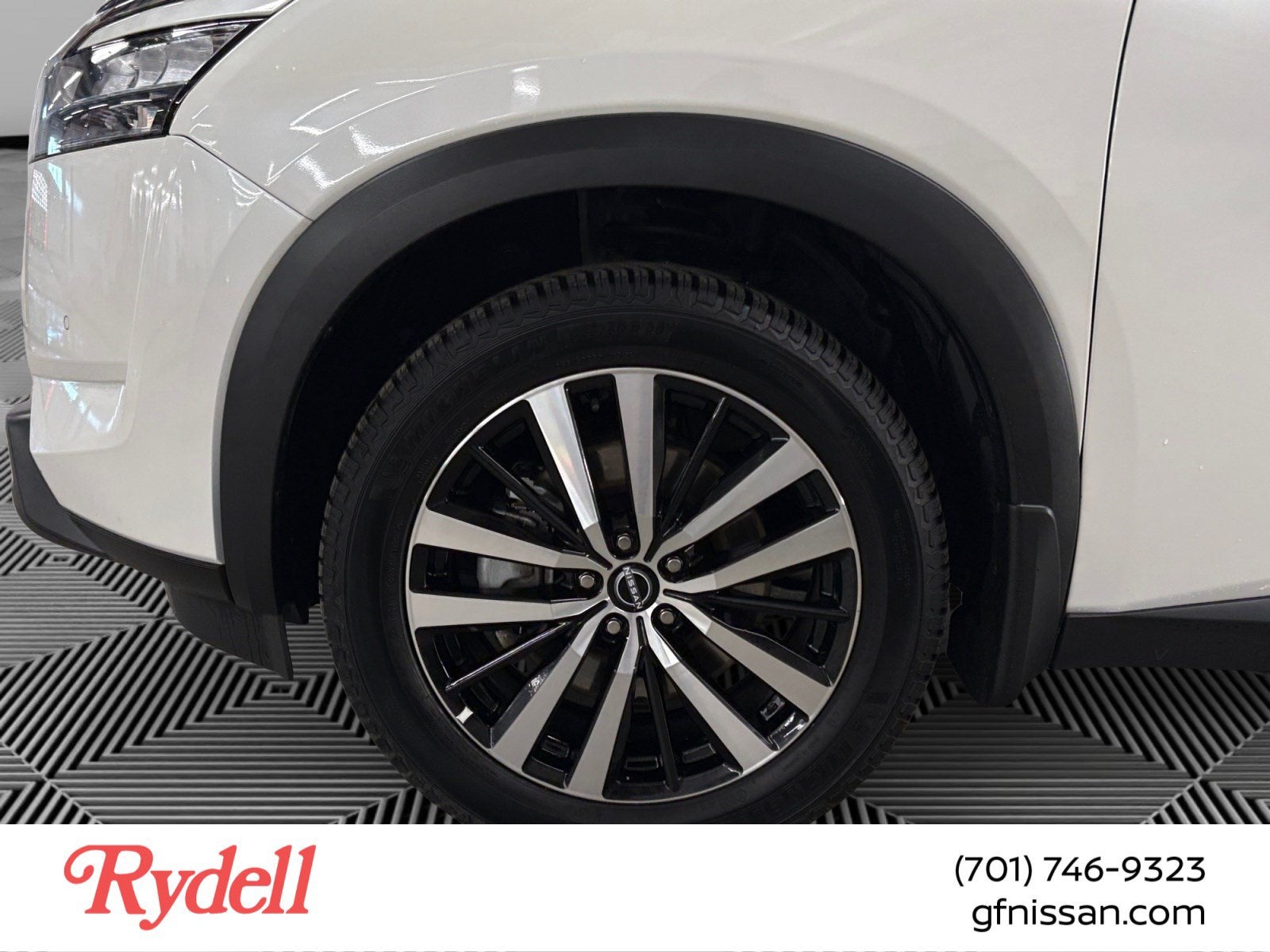 2024 Nissan Pathfinder Platinum 4WD