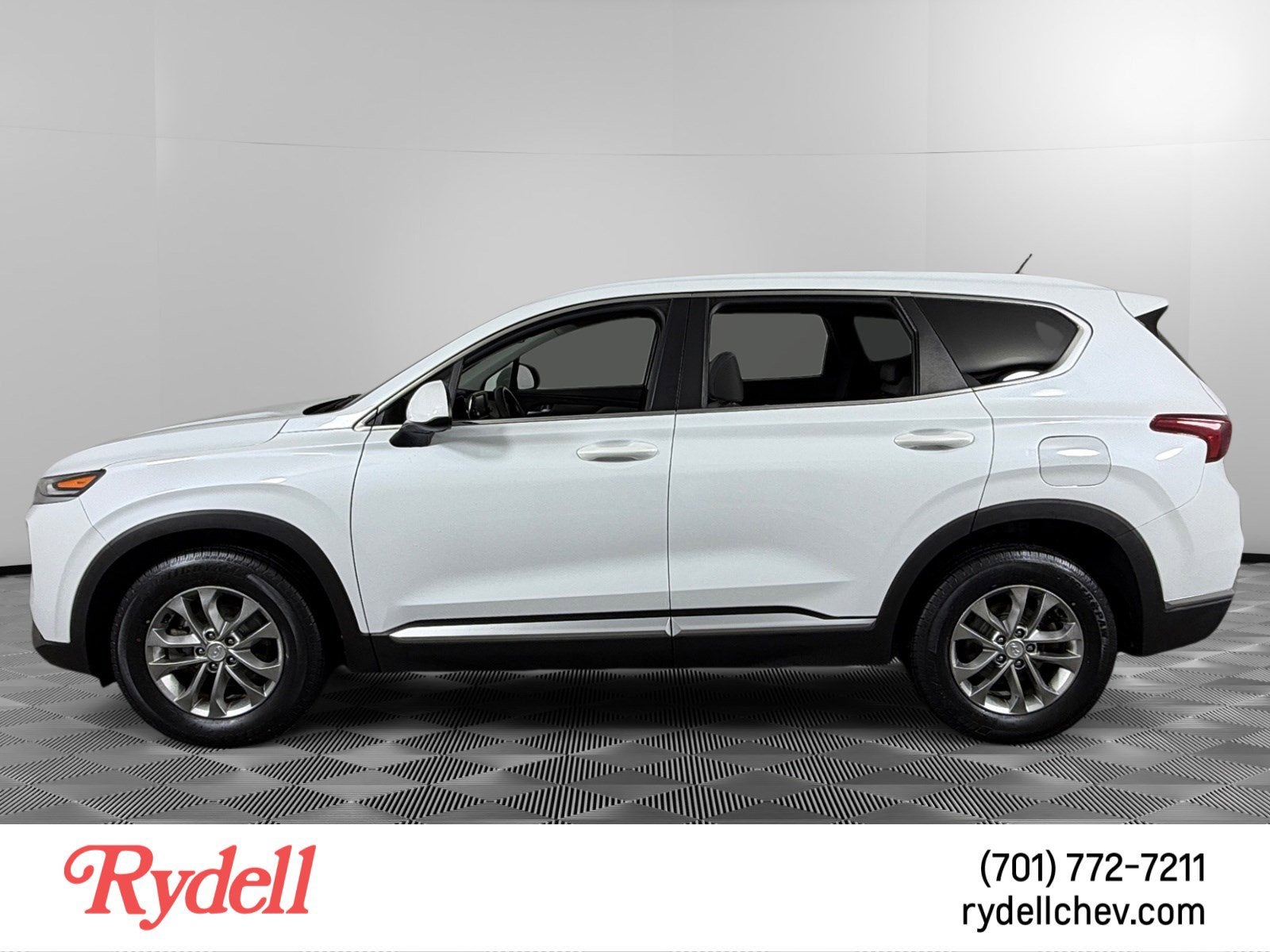 2020 Hyundai Santa Fe SE