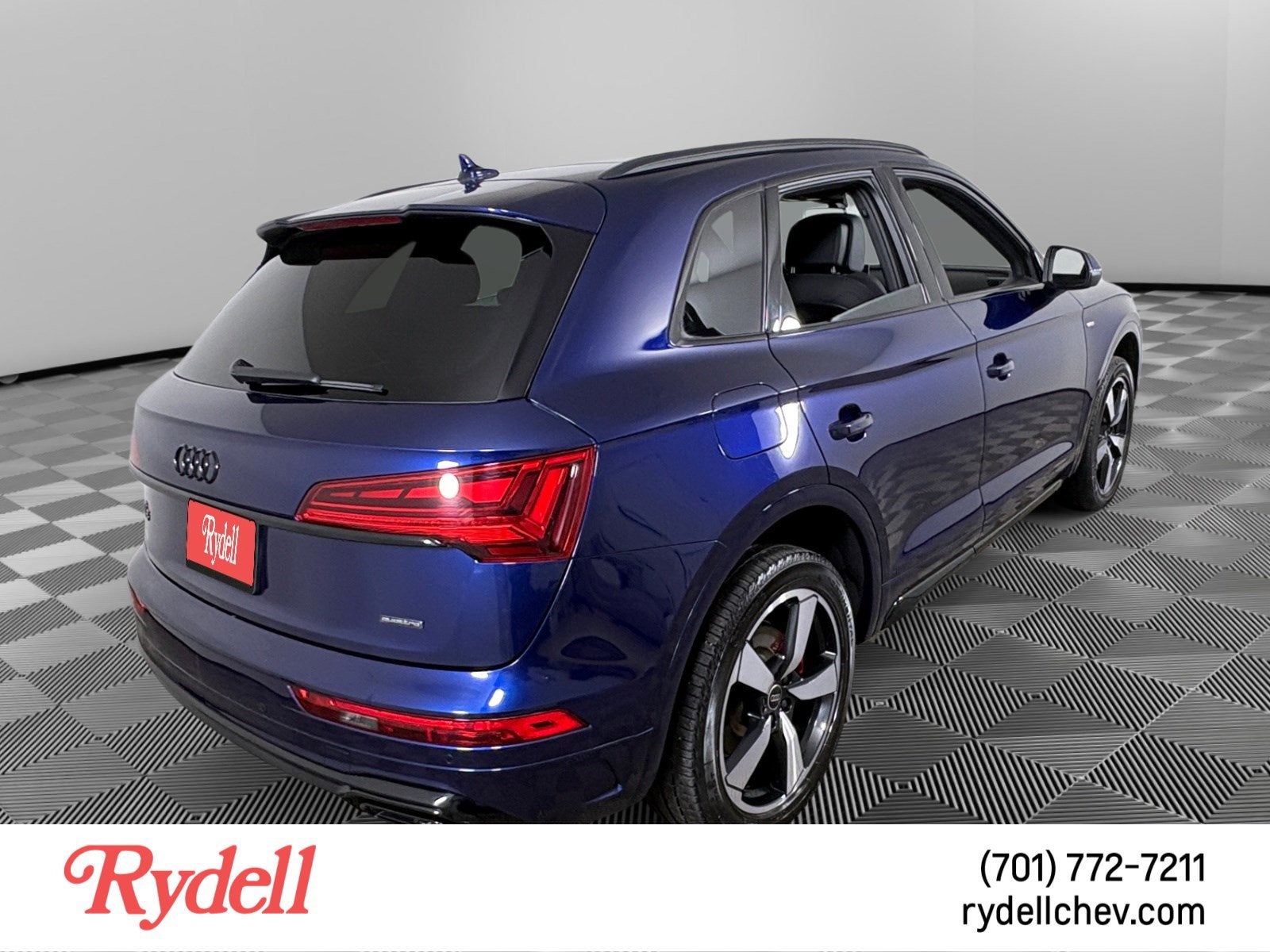 2024 Audi Q5 S line Premium Plus